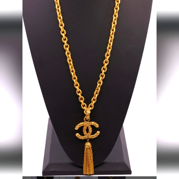 CHANEL Lava Cocomark 1993A Gold Chain Necklace - Picture 3 of 5
